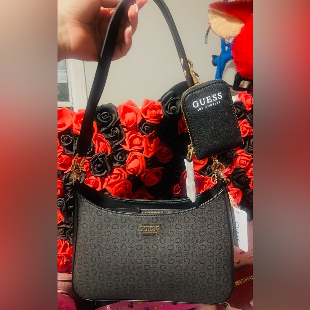 Guess hand bag ♠️